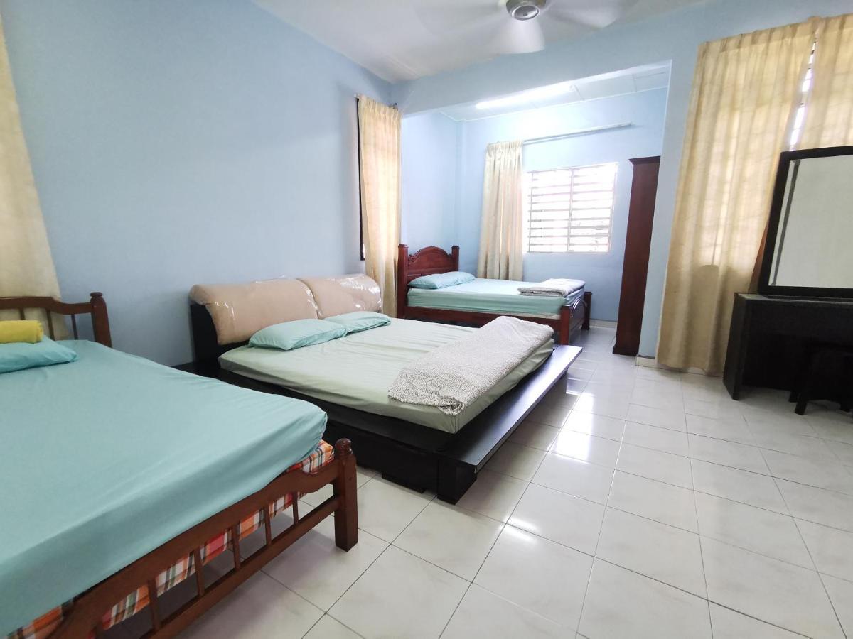 Jen Pd Homestay - Unique, Antique House No Wifi Порт-Диксон Экстерьер фото